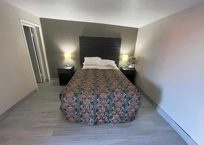 Palms Motel