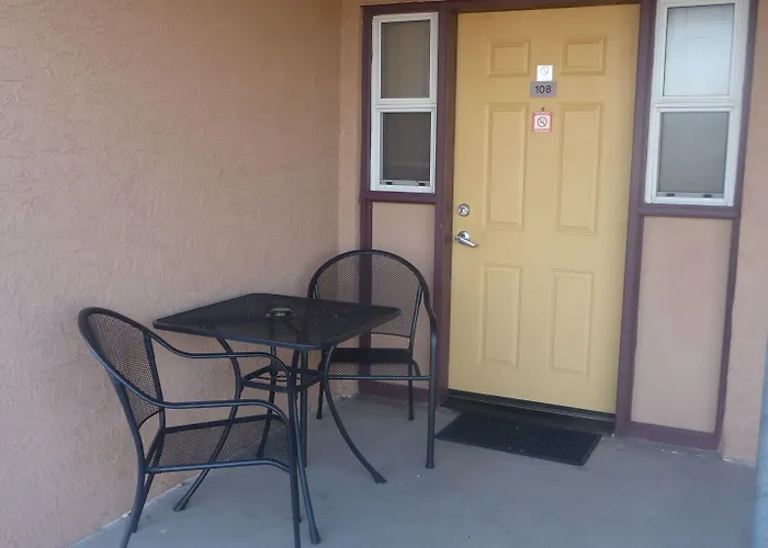 Motel Palms