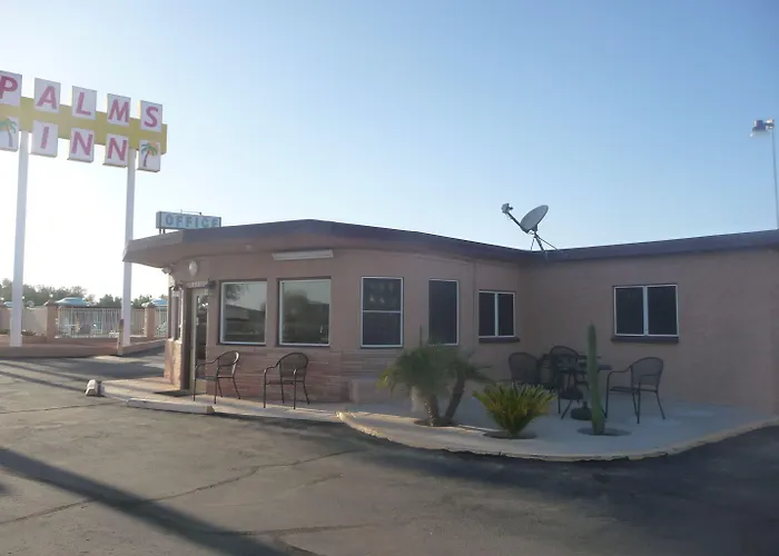 Palms Motel 4*