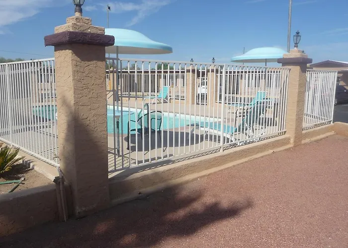 Palms Gila Bend